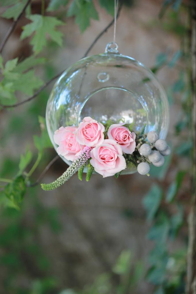 Succah decoration hanging globes